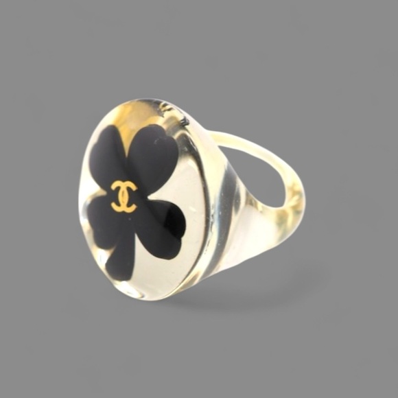 Authentic Vintage CHANEL Lucite Ring LUCKYClover Extremely Rare-Collectors Dream - Picture 11 of 15